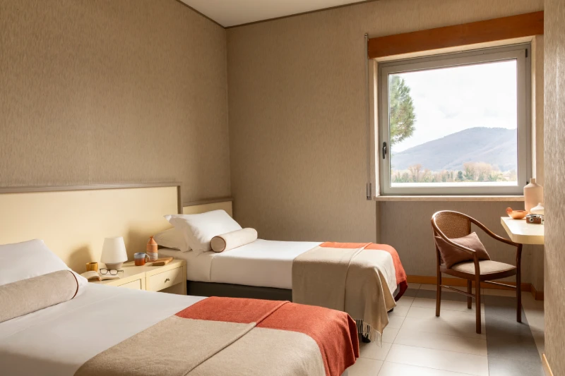 Bright double room with twin beds, desk and hill views, perfect for a comfortable stay in Liguria - Hotel Al Sant'Andrea, BZAR hotels in Liguria